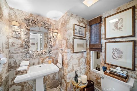 Tiny photo for 6 Blue Ridge, Irvine, CA 92620 (MLS # OC25235390)