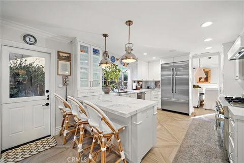 Tiny photo for 6 Blue Ridge, Irvine, CA 92620 (MLS # OC25235390)