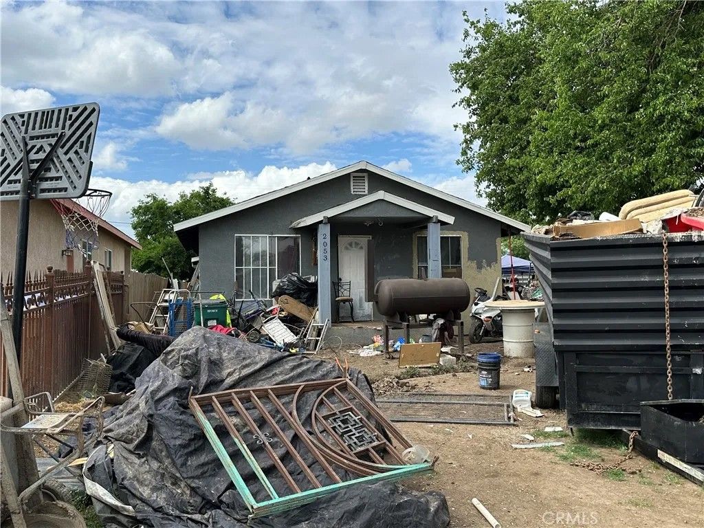 Photo of 2053 Beachwood Dr, Merced, CA 95348 (MLS # MC26070321)