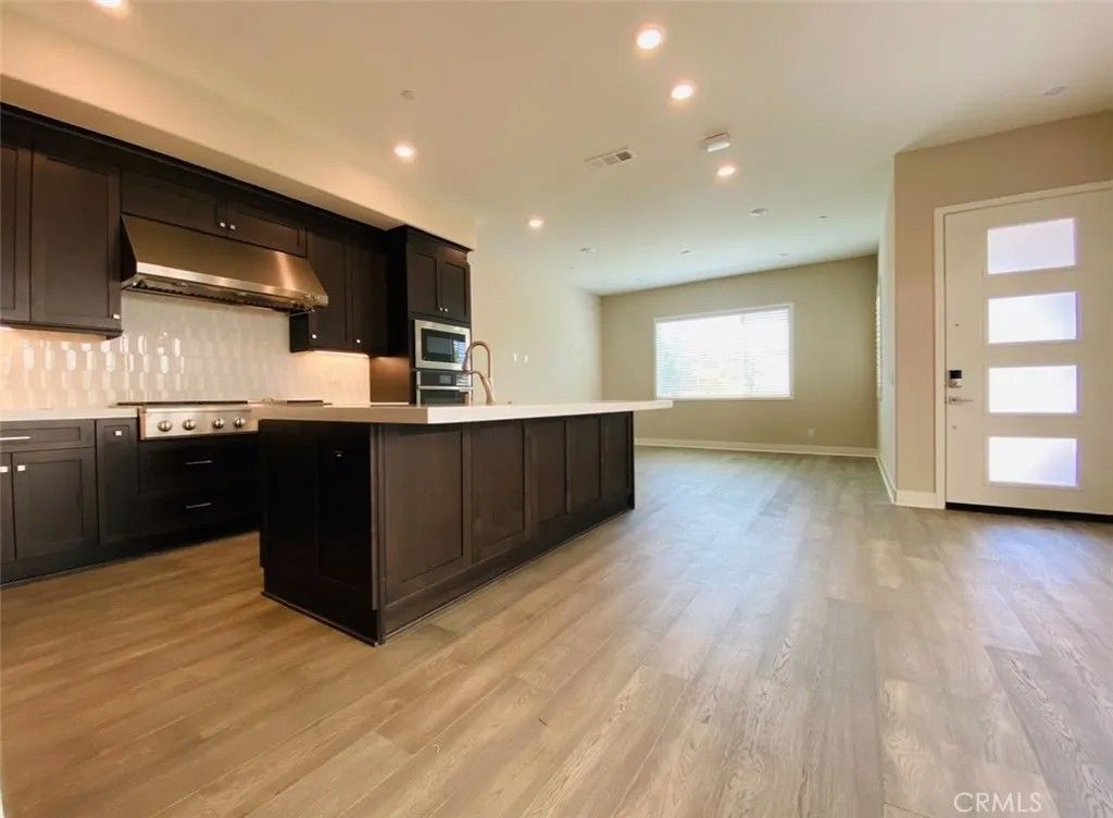 Photo of 162 Perpective, Irvine, CA 92618 (MLS # OC25078036)