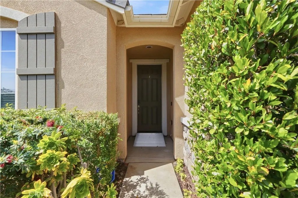Photo of 34343 Blossoms DR, Lake Elsinore, CA 92532 (MLS # SW26100839)