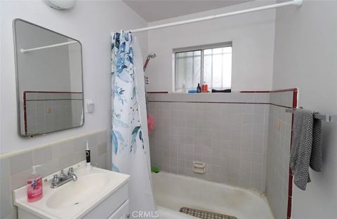 Tiny photo for 6901 San Luis Ave, Bell, CA 90201 (MLS # DW25235831)