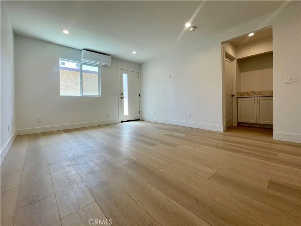 Photo of 7328 Mclaren Ave, West Hills, CA 91307 (MLS # SR26084183)