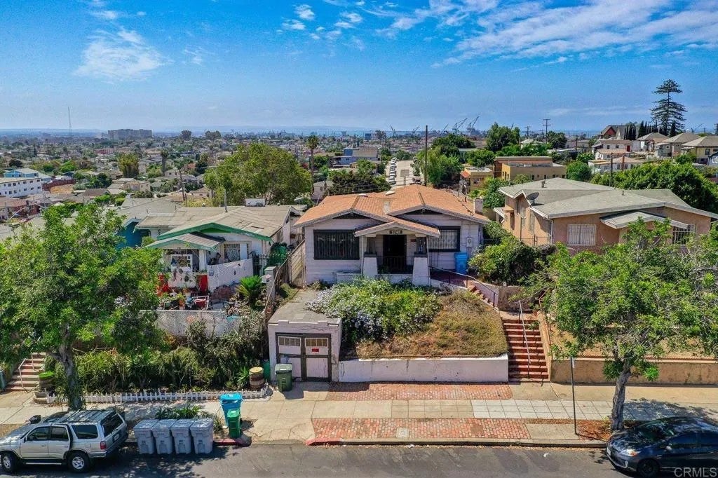 2749 Market Street