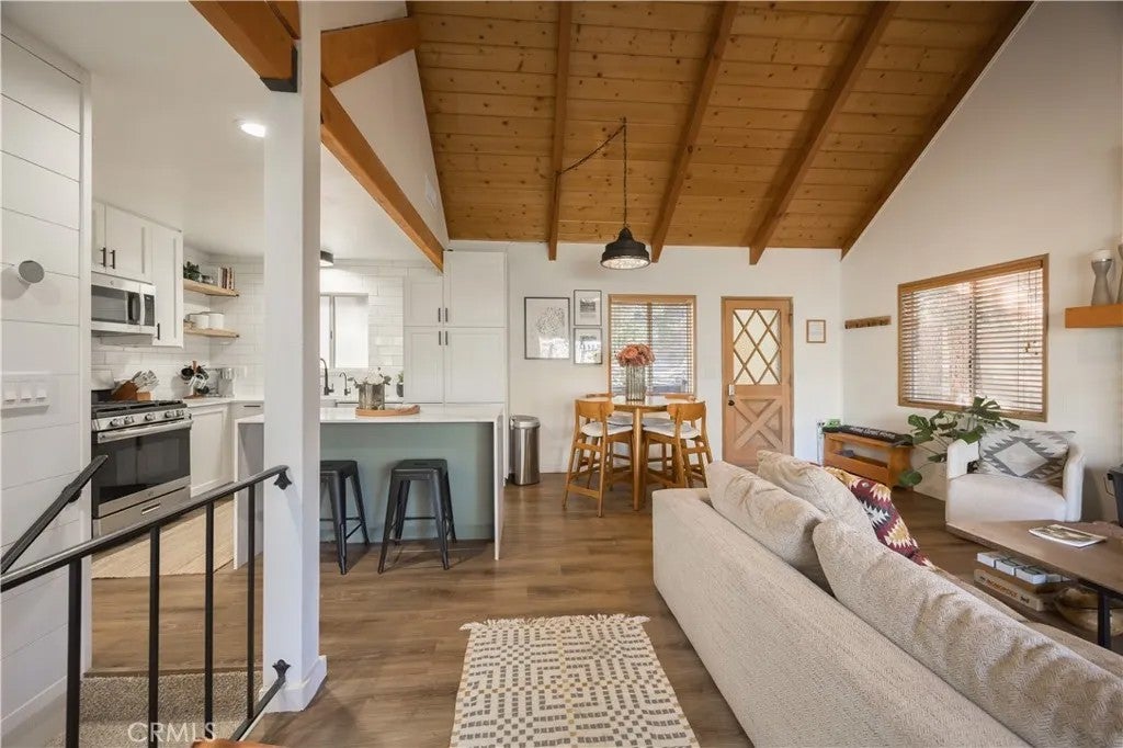 554 Pioneer Road
