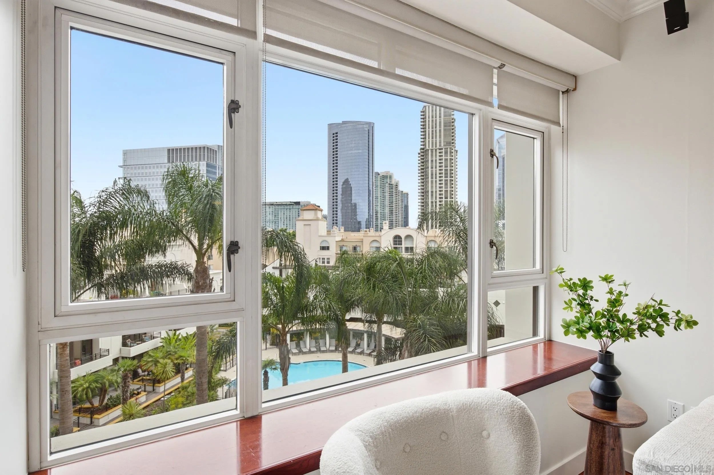 700 W Harbor Dr 608