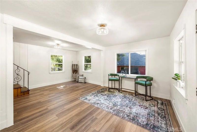 797 W Village