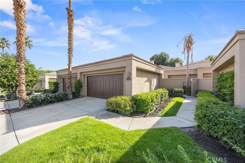 Photo of 54291 Shoal Crk, La Quinta, CA 92253 (MLS # OC25256358)