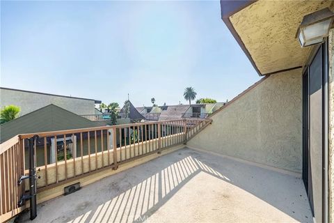 Tiny photo for 330 Cordova Street #301, Pasadena, CA 91101 (MLS # TR25243178)