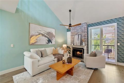 Tiny photo for 330 Cordova Street #301, Pasadena, CA 91101 (MLS # TR25243178)