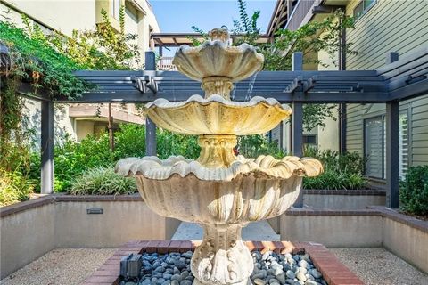 Tiny photo for 330 Cordova Street #301, Pasadena, CA 91101 (MLS # TR25243178)