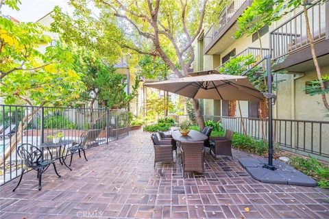 Tiny photo for 330 Cordova Street #301, Pasadena, CA 91101 (MLS # TR25243178)