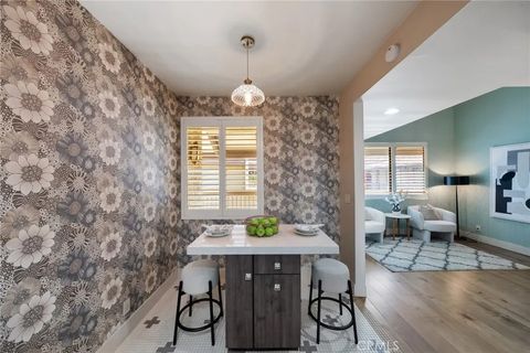 Tiny photo for 330 Cordova Street #301, Pasadena, CA 91101 (MLS # TR25243178)