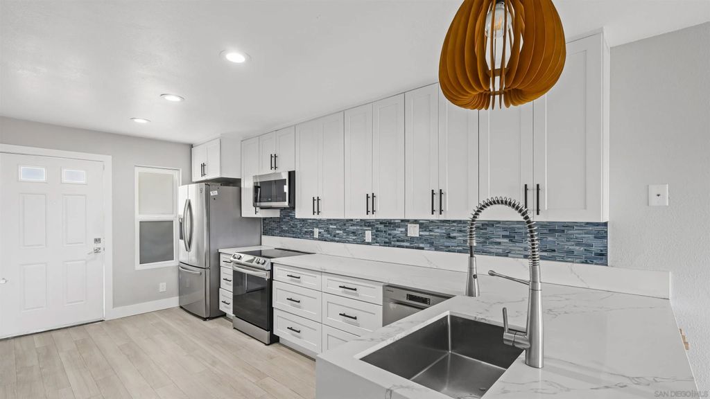 Photo of 1111 Seacoast Dr #50, Imperial Beach, CA 91932 (MLS # 2600710)