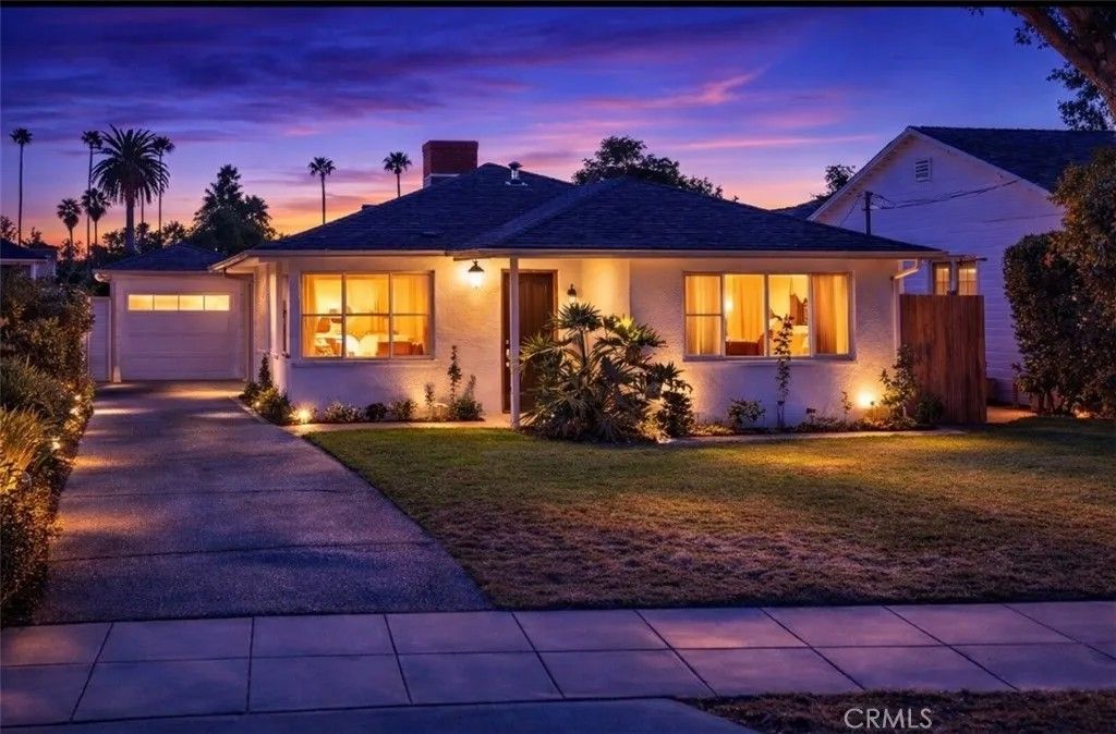 Photo of 280 MacDonald Street, Pasadena, CA 91103 (MLS # SR26040756)