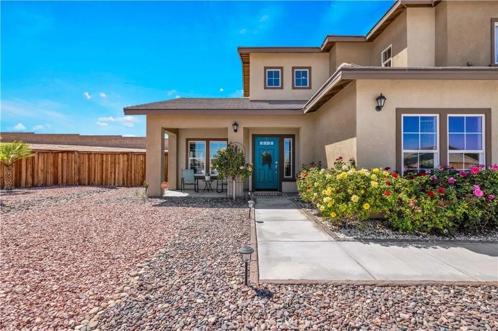 Photo of 74101 Cactus Wren Court, 29 Palms, CA 92277 (MLS # JT26075420)