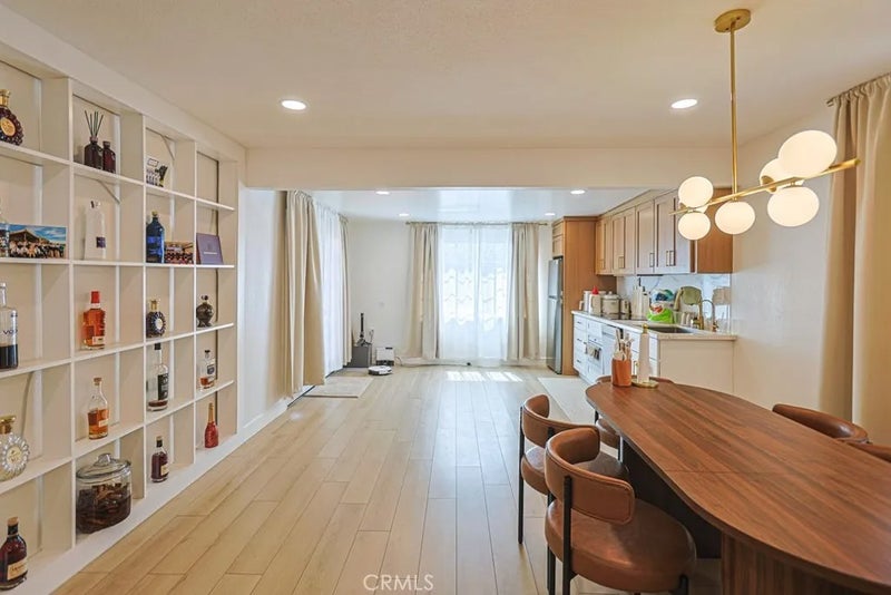 2218 Towner