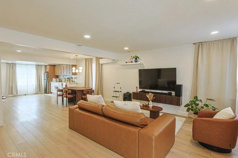 2218 Towner