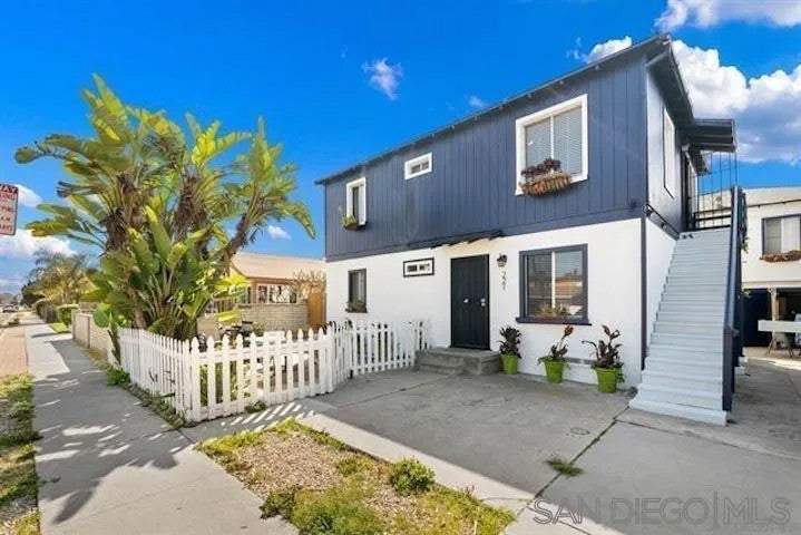 217 Evergreen Ave