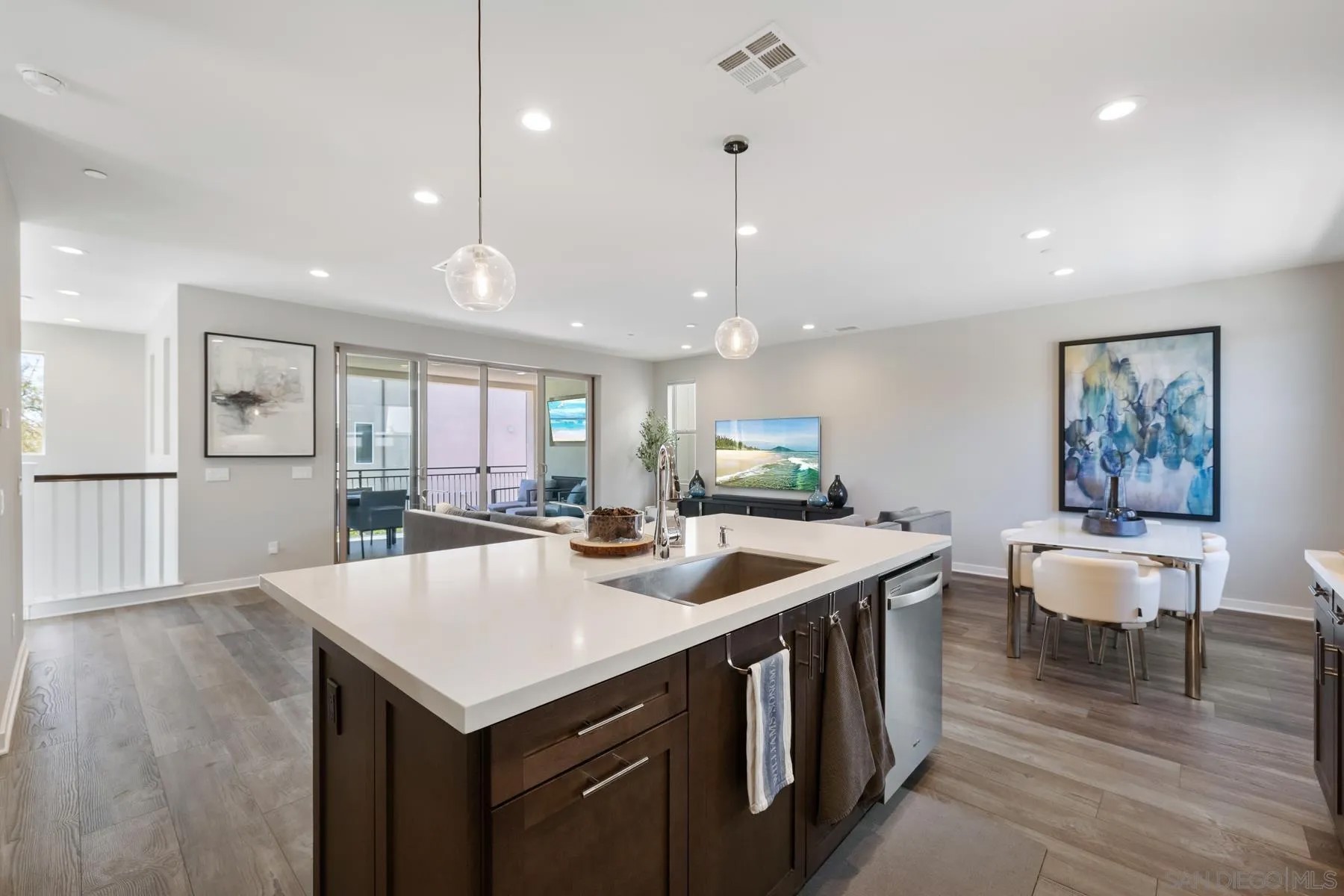 16240 Camden Cir