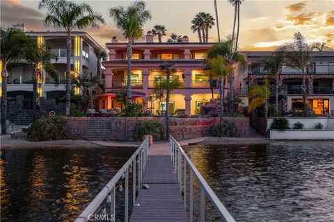 Photo of 22986 Gray Fox Drive, Canyon Lake, CA 92587 (MLS # SW25282488)