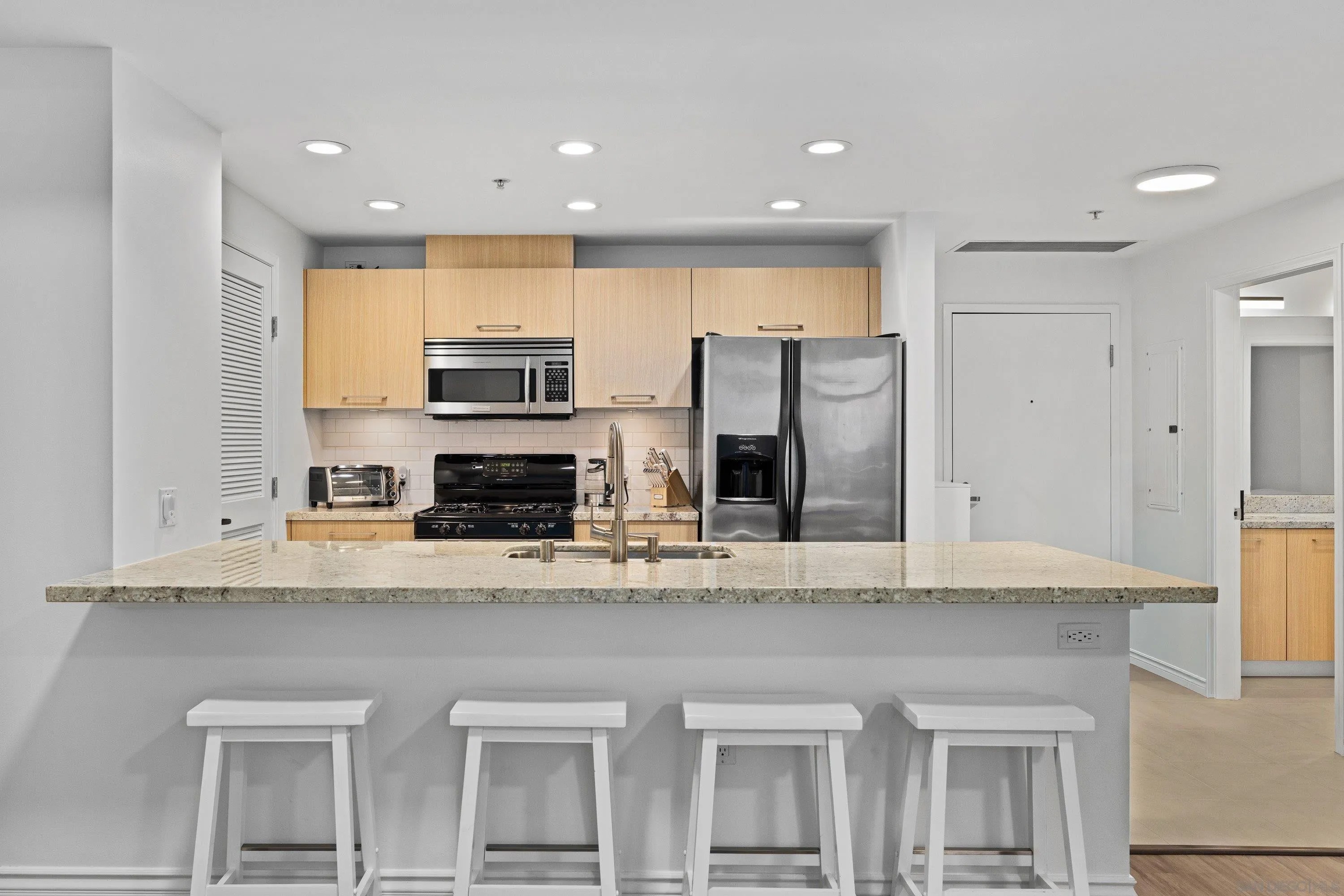 1431 Pacific Highway 519