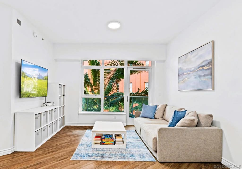 Photo of 1431 Pacific Highway #519, San Diego, CA 92101 (MLS # 260013888)