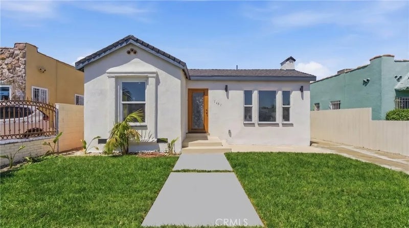 1431 W 90th