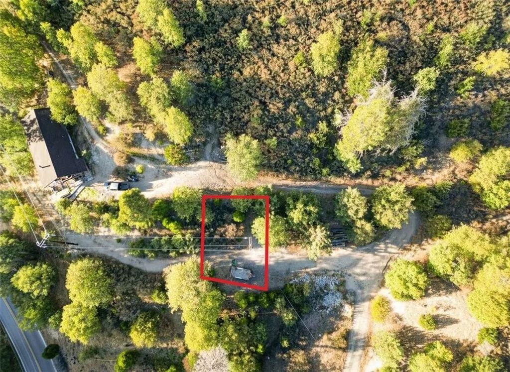 Photo of 299 Pine, Cedar Glen, CA 92321 (MLS # FR26016573)