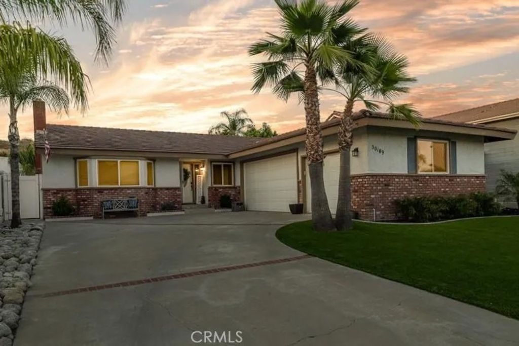 Photo of 30189 Longhorn Drive, Canyon Lake, CA 92587 (MLS # SW26089474)