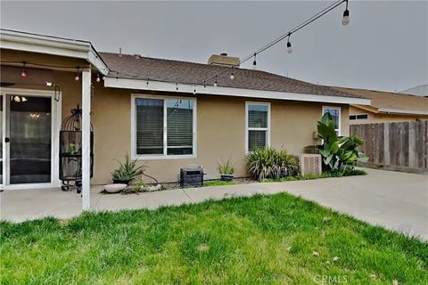 Tiny photo for 1947 Shadow Park Dr, Turlock, CA 95380 (MLS # MC25275042)