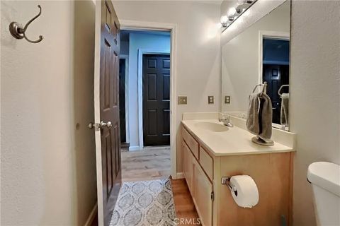 Tiny photo for 1947 Shadow Park Dr, Turlock, CA 95380 (MLS # MC25275042)