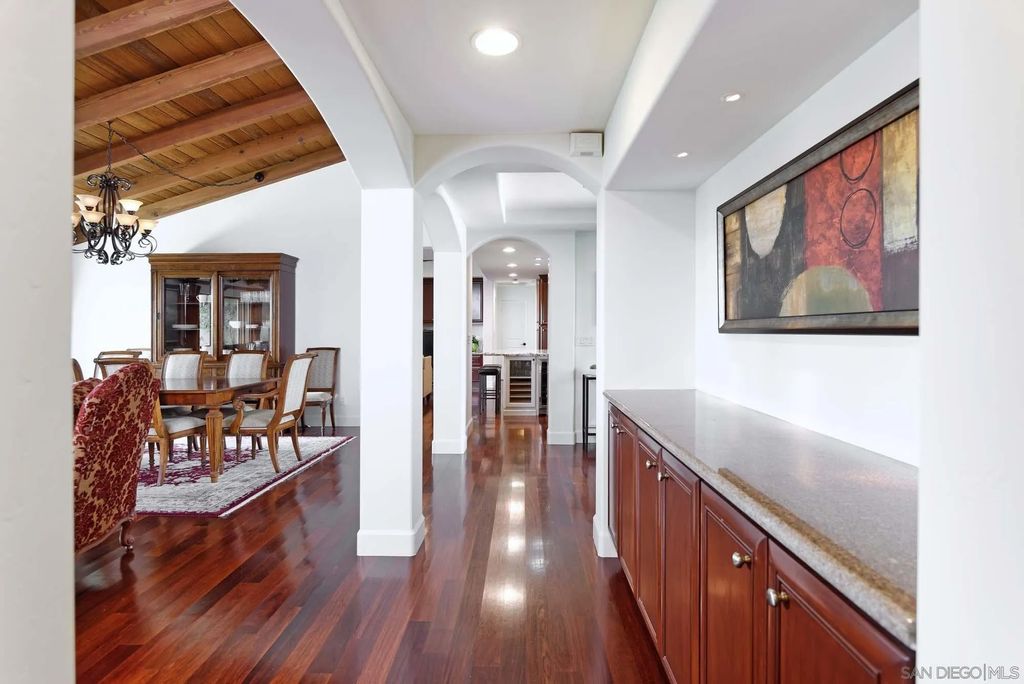 Photo of 5595 Rutgers Rd, La Jolla, CA 92037 (MLS # 250036582)