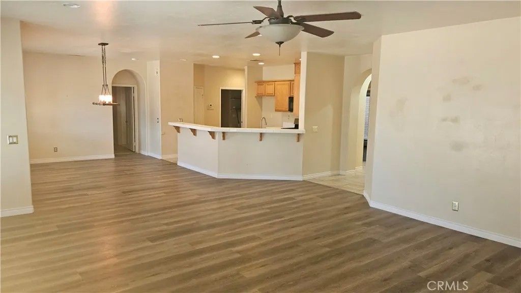 Photo of 511 N Girard St, Hemet, CA 92544 (MLS # IV26031303)