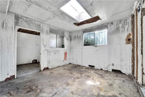 Tiny photo for 5164 Romaine Street, Los Angeles, CA 90029 (MLS # TR25246513)