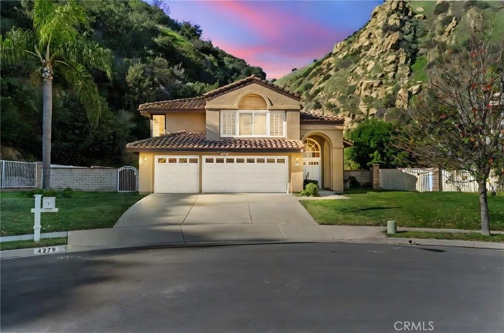 Photo of 4279 San Ramon Dr, Corona, CA 92882 (MLS # CV26015311)