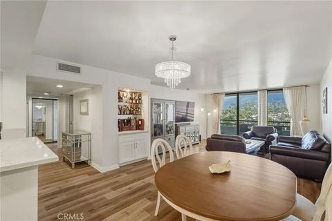 Tiny photo for 345 Pioneer Drive #501, Glendale, CA 91203 (MLS # SR25245436)