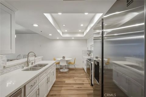 Tiny photo for 345 Pioneer Drive #501, Glendale, CA 91203 (MLS # SR25245436)