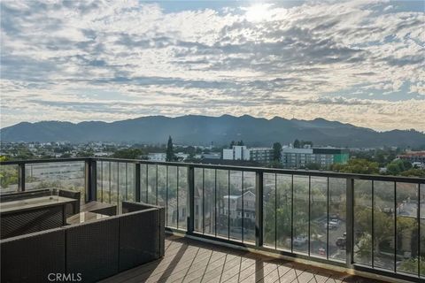 Tiny photo for 345 Pioneer Drive #501, Glendale, CA 91203 (MLS # SR25245436)