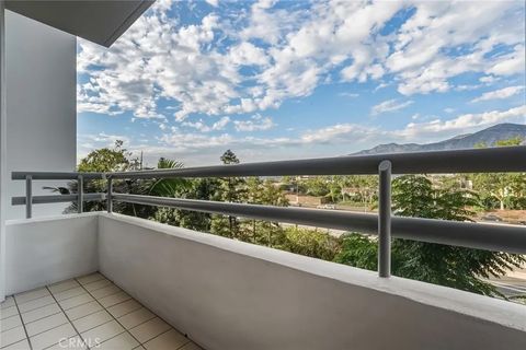 Tiny photo for 345 Pioneer Drive #501, Glendale, CA 91203 (MLS # SR25245436)