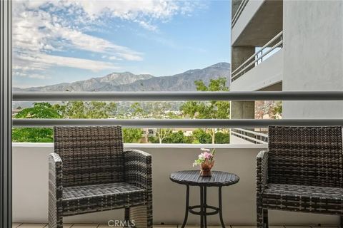 Tiny photo for 345 Pioneer Drive #501, Glendale, CA 91203 (MLS # SR25245436)