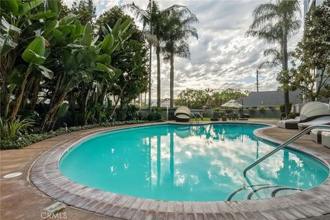 Tiny photo for 345 Pioneer Drive #501, Glendale, CA 91203 (MLS # SR25245436)