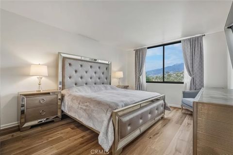 Tiny photo for 345 Pioneer Drive #501, Glendale, CA 91203 (MLS # SR25245436)