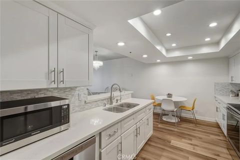 Tiny photo for 345 Pioneer Drive #501, Glendale, CA 91203 (MLS # SR25245436)