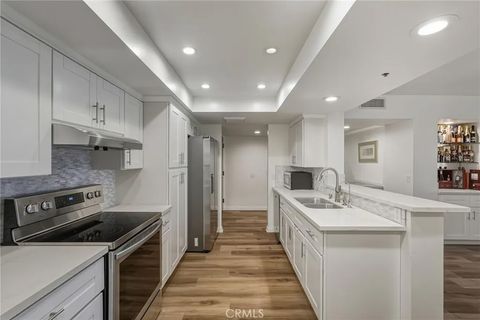 Tiny photo for 345 Pioneer Drive #501, Glendale, CA 91203 (MLS # SR25245436)