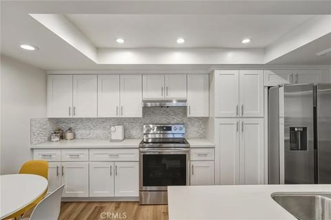 Tiny photo for 345 Pioneer Drive #501, Glendale, CA 91203 (MLS # SR25245436)