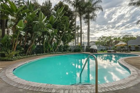 Tiny photo for 345 Pioneer Drive #501, Glendale, CA 91203 (MLS # SR25245436)