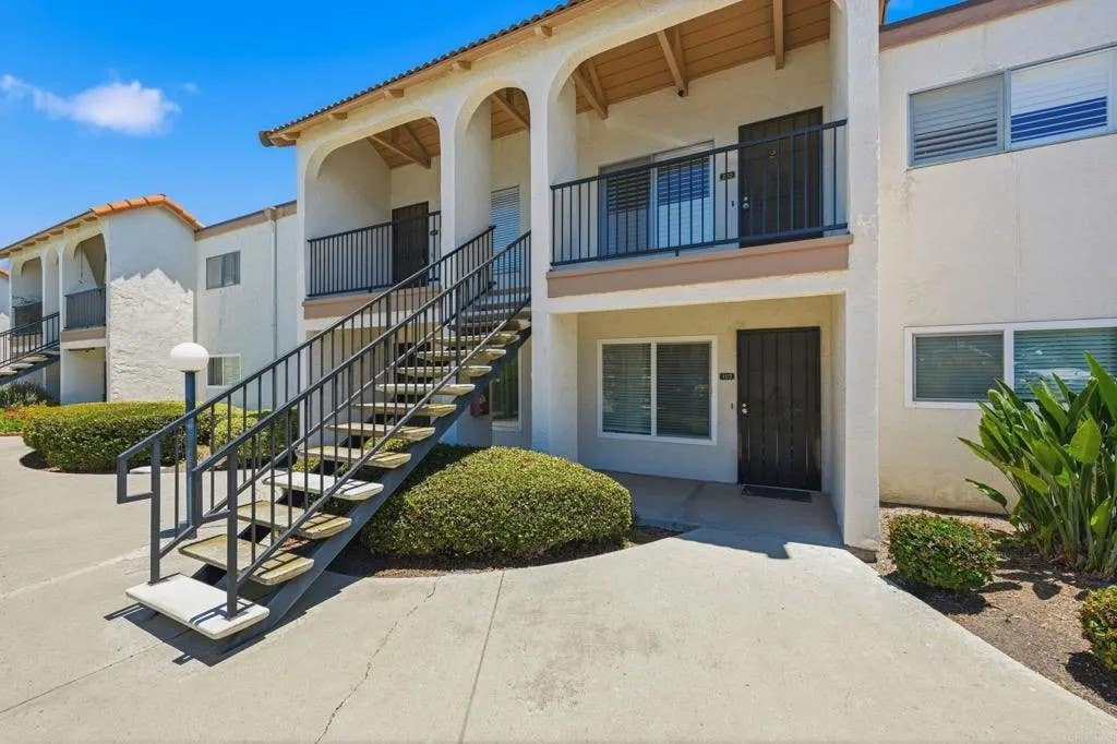 Photo of 204 Candice Place, Vista, CA 92083 (MLS # NDP2607975)