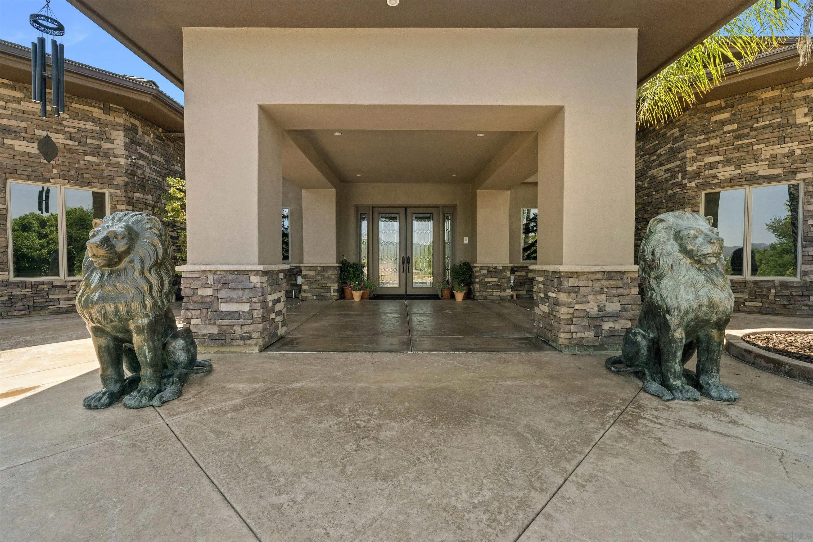 2882 Conestoga Circle