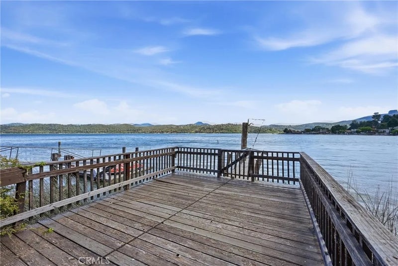 3985 Oakmont Drive